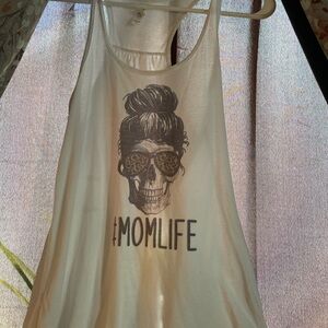 Source Unknown White Tank Top with Skull Design